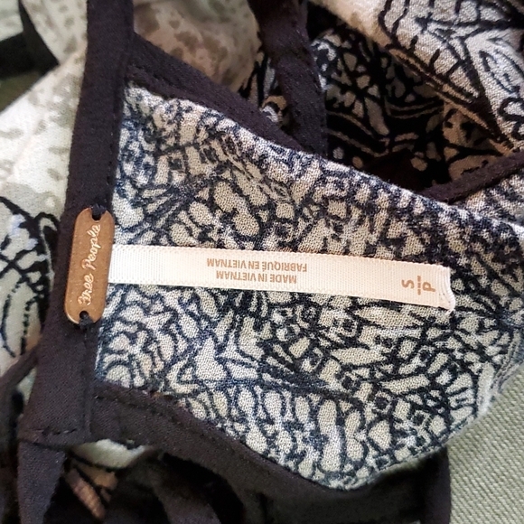 Free People Crop Top - Size Small - Picture 7 of 8